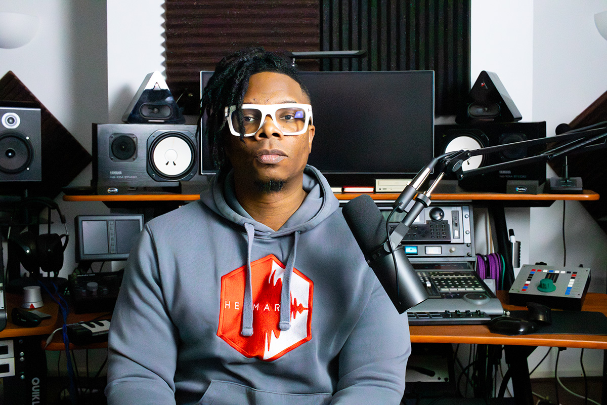 Assonance profile picture at Hexmark Records studio, a Drum and Bass music producer